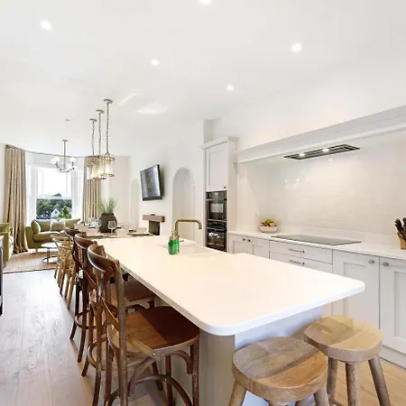 4 Bed In Oc-lr186 Casa de Férias