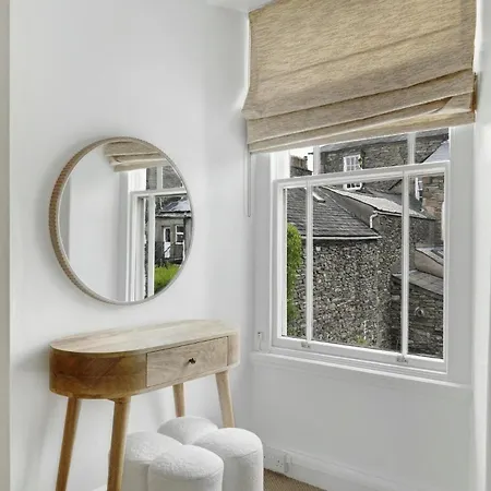 Semesterbostad Ashleigh House