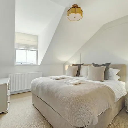 Ashleigh House Semesterbostad